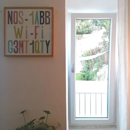 Appartamento Casa Com Jardim Privado Lisbona