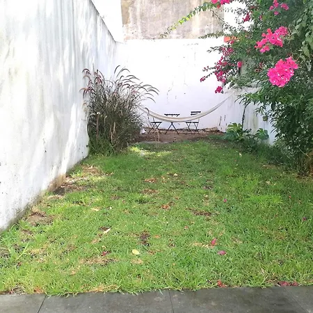 Casa Com Jardim Privado Appartamento