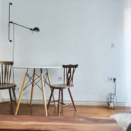 Casa Com Jardim Privado Апартаменты Лиссабон