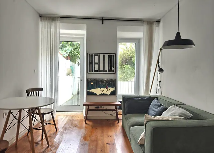 Casa Com Jardim Privado * Лиссабон