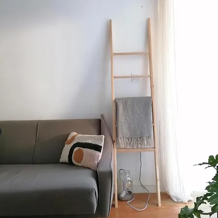 Casa Com Jardim Privado *