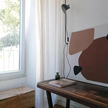 Casa Com Jardim Privado